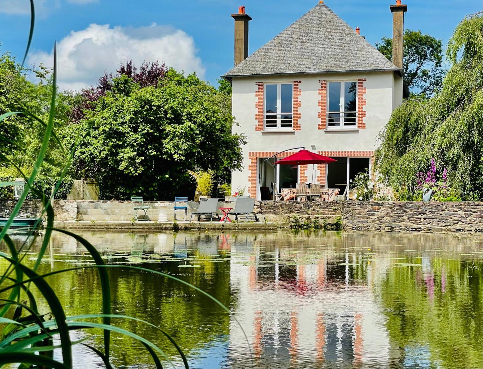 Le Moulin De Bury, Maison De Campagne Au Bord De La Riviere A 13 Kms Au Sud De Rennes Chavagne Luaran gambar